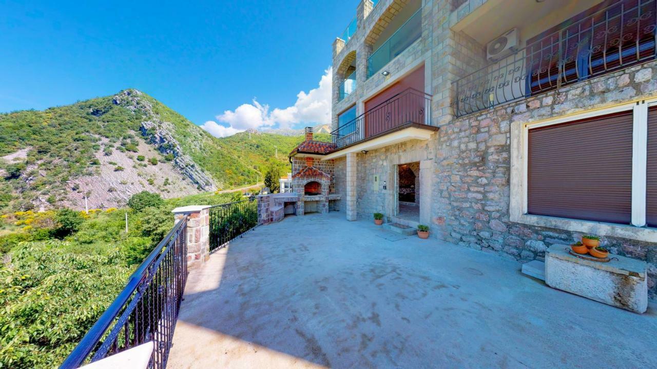 Luka Villa Bečići エクステリア 写真